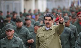 Само армията държи Мадуро на власт
