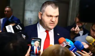 Пеевски: Никакви коли на Румен не се отнемат. Гледах го как истерясва вчера