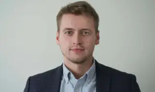 Георги Еленков пред ФАКТИ: Всяко трето дете в България живее в риск от бедност или социално изключване