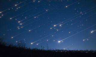 Небесен спектакъл на "Персеиди": По 100 падащи звезди на час ще има в събота