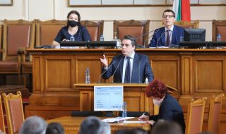 Асен Василев: Няма напрежение в коалицията