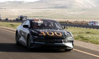 Конкурент на Tesla Model S измина 640 км с едно зареждане