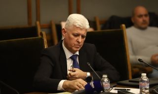 Димитър Стоянов: Не е тайна, че сме изнасяли оръжие за Украйна през трети страни