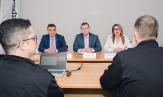 Кметът на Русе посети производствената база на немската компания „Еберспехер“