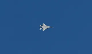 Полша вдигна военни самолети заради руски удари с дронове в Украйна
