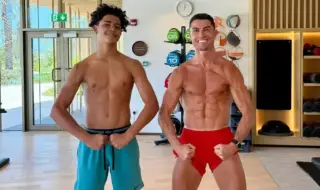 Кристиано Роналдо-джуниър прави дебют за Португалия 