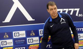 Нападател и халф се присъединиха към Левски