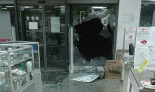 Разбиха с брадви магазин в Ботевград