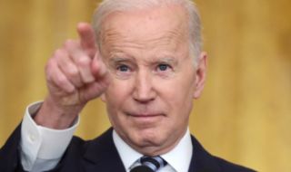 Байдън обеща на Зеленски модерни системи за противовъздушна отбрана