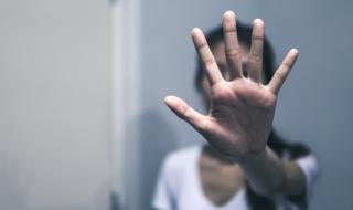 Накълцаха жена с макетно ножче