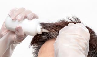 Водещ на Нова крие годините си и си боядисва косата