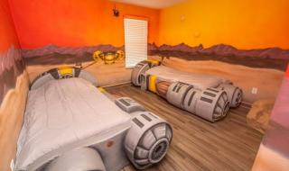 Хотел с интериор от култов филм (СНИМКИ)