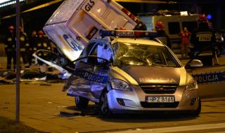 Камион се вряза в кортежа на натовския шеф