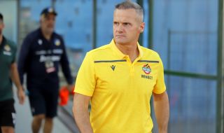 Треньорът на Ботев Пд остава в клуба и при оставка