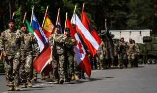Bloomberg: Десетина страни са готови да пратят войски в Украйна при мирно споразумение