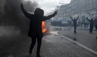 Насилие на протеста на „жълтите жилетки“ в Париж