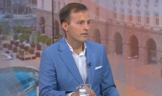 Искрен Митев: Управляващите партии ръководят страната със съмнения една в друга