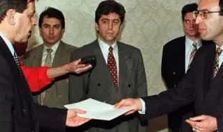 4 февруари 1997 г. БСП връща мандата