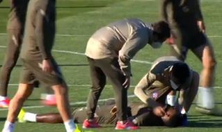 Футболист на Атлетико Мадрид колабира на тренировка (ВИДЕО)