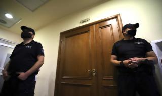 Оставиха в ареста дясната ръка на Васил Божков