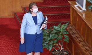 Сачева: Критикувах ГЕРБ, но с факти 