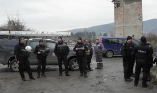 Спецоперация в ромската махала в Дупница