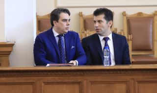 Кирил Петков и Асен Василев обсъждат бъдещето на "Мини Марица-изток"