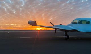 Мигранти се опитаха да стигнат до Острова с... частен самолет!