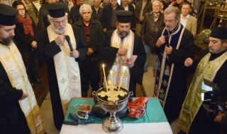 Отслужиха молебен за победа на Кубрат Пулев в Асеновград