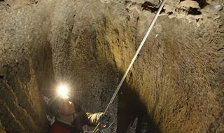 Разгадаха мистерията на черепа от пещера в Италия