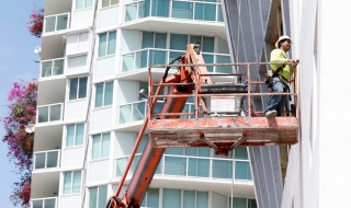 10-годишен пик при продажбите на нови жилища в САЩ