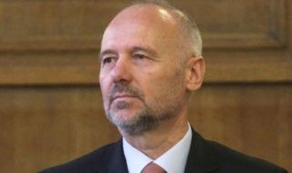 Тагарев: През февруари ще представим цялостната политика на кабинета за отбраната