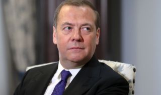 Медведев: Украйна е част от "Велика Русия"