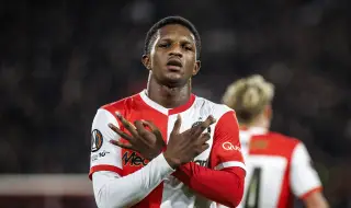 Манчестър Сити и Байерн Мюнхен в надпревара за младата звезда на Фейенорд Дживайро Рийд