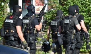 Полицейска обсада в Щутгарт