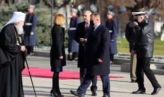 Патриарх Неофит отслужи Богоявленски водосвет на бойните знамена