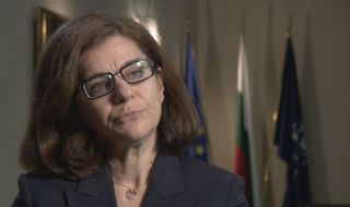 Генчовска: Петков е обсъждал как може да се заобиколи ветото на РСМ