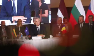 Словакия и Унгария отсъстваха от срещата на върха на Б9 в Рига