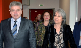 Огромната част от страданията на бежанците са резултат от политически грешки