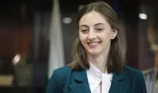 Боряна Калейн се сбогува с българската публика с бенефис-спектакъла "Преродена"
