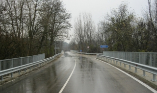 Пътищата са мокри