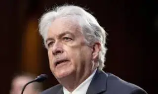 Former CIA Director William Burns: Trump Made a Tragic Choice with the Iran War. Obama Knew It Wasn't Worth It 