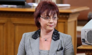 Корнелия Нинова влиза в битката за лидер на БСП