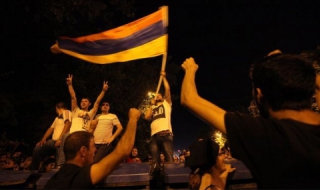 Протестиращите в Армения отхвърлиха предложението на президента