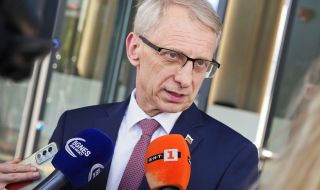 Николай Денков разговаря с шефовете на Световната банка