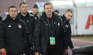 Стойчо Младенов захапа Левски: Не бием два мача и сме в криза, а други бият два пъти и са в добра форма