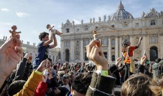 Жена за първи път с висш пост във Ватикана