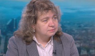 Доц. Киселова: Не може всички актовете на Кирил Петков да отпаднат