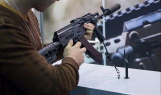 Засилват изискванията за сигурност на оръжейните магазини