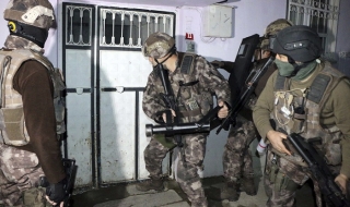 В Турция арестуваха над 400 заподозрени за връзки с Ислямска държава